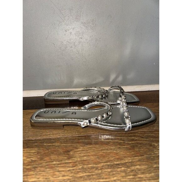 Unisa Unsarai Flat Sandals With Rhinestones & Pearls  Size 9 - Picture 8 of 14